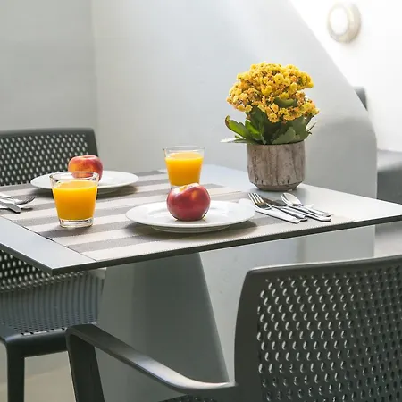 Hotel Omikron By Theodora Suites Oia (Santorini)