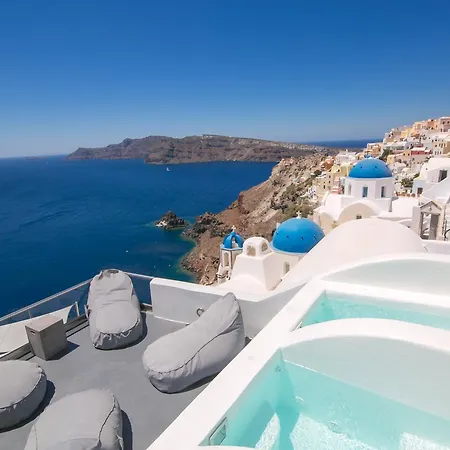 Omikron By Theodora Suites Oia (Santorini)