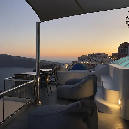 Omikron By Theodora Suites Hotel Oia (Santorini)